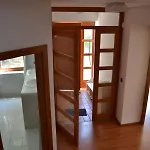 Villa Large House With Parking, 30 Min To Prague Center