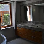 Villa Large House With Parking, 30 Min To Prague Center Uvaly (Central Bohemian)