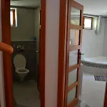 Villa Large House With Parking, 30 Min To Prague Center