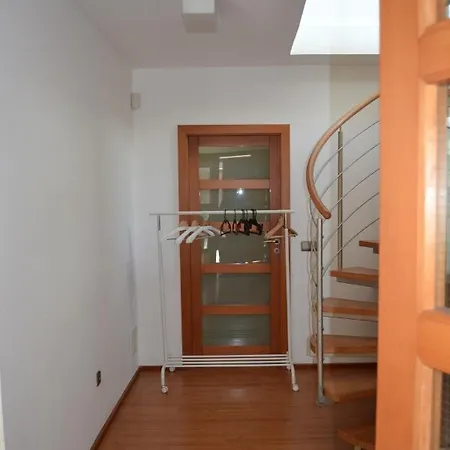 Large House With Parking, 30 Min To Prague Center Villa *