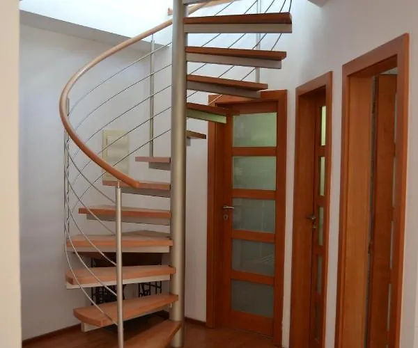 Large House With Parking, 30 Min To Prague Center * Uvaly (Central Bohemian)