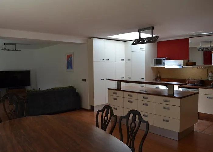 Large House With Parking, 30 Min To Prague Center 빌라 *